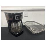 Coffee pot and strainer