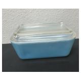 Vintage Pyrex refrigerator  Dish with Lid