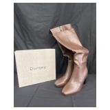 Size 10 dumjey size 10 brown knee high boots