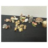 Mini wood angels, mini glass bottles and