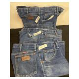 3 pairs of 37x34 jeans