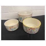 3 Pioneer women bowls