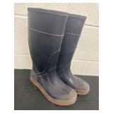 Kids size 5 rubber boots