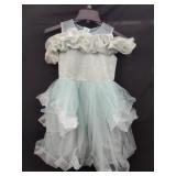 New size 140 ruffled girl's dress