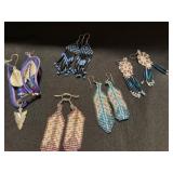 5 pairs of earrings