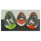 Glass Eggs Controled Bubbles In Green And Orange