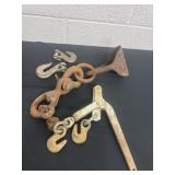 Chain binder with hooks