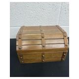 9ï¿½x8ï¿½x5ï¿½ wood treasure box