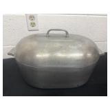 18ï¿½x11ï¿½ aluminum Wagner ware pot with lid