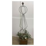 5ft Cute Floral Decorative Stand