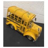 10ï¿½ metal school bus decor