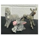 3 animals figurines.