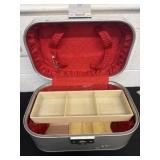 Vintage aero pak suitcase