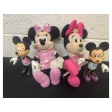 Group of Minnie Mouse