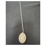 20ï¿½ Oval pendant miraculous Madonna medal /