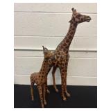 18ï¿½ and 27ï¿½Giraffe figures, both have damage