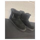 Size 10 Kooaburra by Ugg black boots