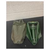 Green foldable shovel