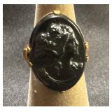 Size 7 VINTAGE BLACK CAMEO ring looks like it been