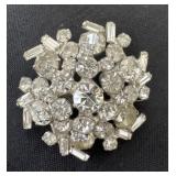 VINTAGE RECESSED CLEAR RHINESTONE CIRCULAR BROOCH