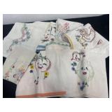 Embroider small table clothes