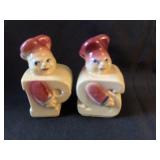 Shawnee Pottery USA Chef Salt & Pepper Shakers