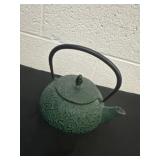 Japanese Cast Iron Iwachu Tetsubin Teapot  4ï¿½