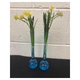 Two 8ï¿½ single stem vase with silk daffodils