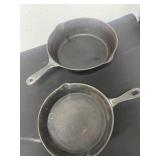 9ï¿½ and 12ï¿½ cast iron skillets
