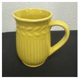 6ï¿½ vintage yellow glazed ceramic creamer marked