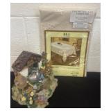 7ï¿½ Floral  water fall with table cloth