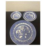 vintage Blue Willow dinner plate With mini plate
