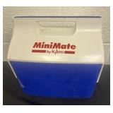 Mini mate igloo personal cooler
