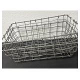 2 13ï¿½x9ï¿½ wire baskets