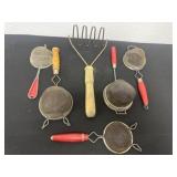 Group of vintage kitchen items