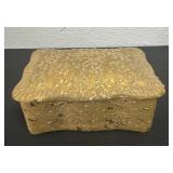 5ï¿½x2ï¿½ vintage trinket box appears to be a 22k