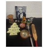 Group of misc items: tree tray, kitchen spatulas