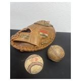 Vintage Hutch baseball mitt with bal