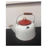8ï¿½ enamel teapot