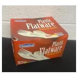Plastic flatware