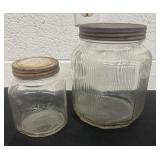 9ï¿½ and 6ï¿½ vintage storage jars