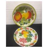 14ï¿½ and 16ï¿½ Vintage Enamel Ware Fruit Pattern