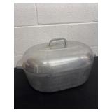 vintage Wagner Ware Magnalite oval roaster,