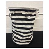 19ï¿½ black and white Laundry cloth basket