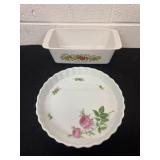 Vintage 10ï¿½ pie dish and loaf pan