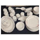 Plaftzcraft dishes Some minor chips please