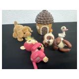 Fingerlings, acorn decor, dog and duck