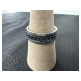 Menï¿½s size 11 TWO TONE BLACK SILVER CHAIN RING