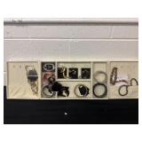 Jewlery box with jewlery