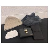 Womenï¿½s large capris and winter hats and womenï¿½s